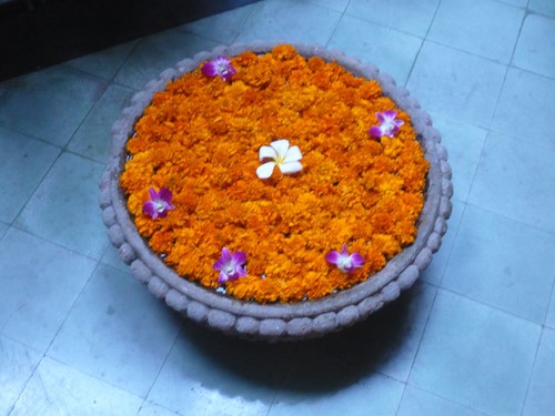 Fleurs réception Mysore (Copier).JPG